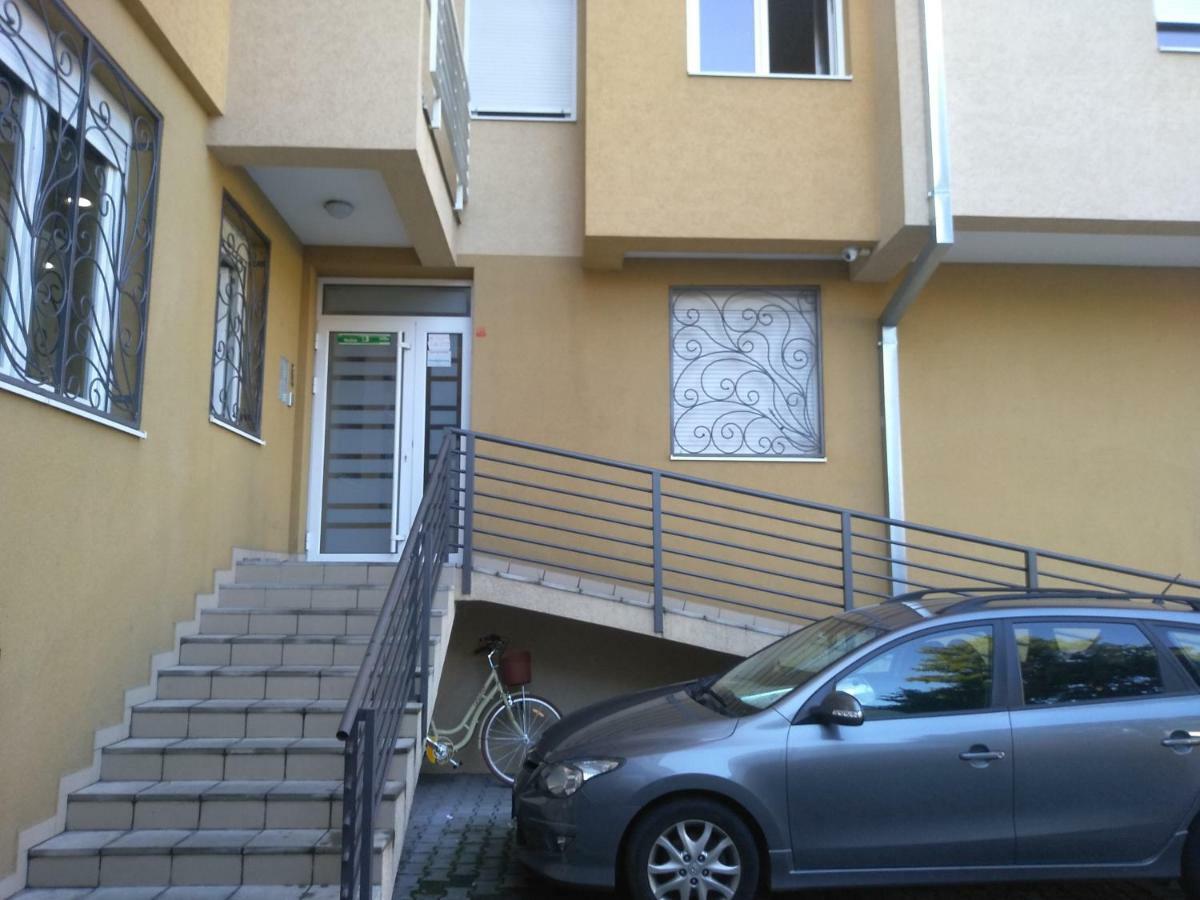 Apartman Marina Sa Garazom Novi Sad Ngoại thất bức ảnh